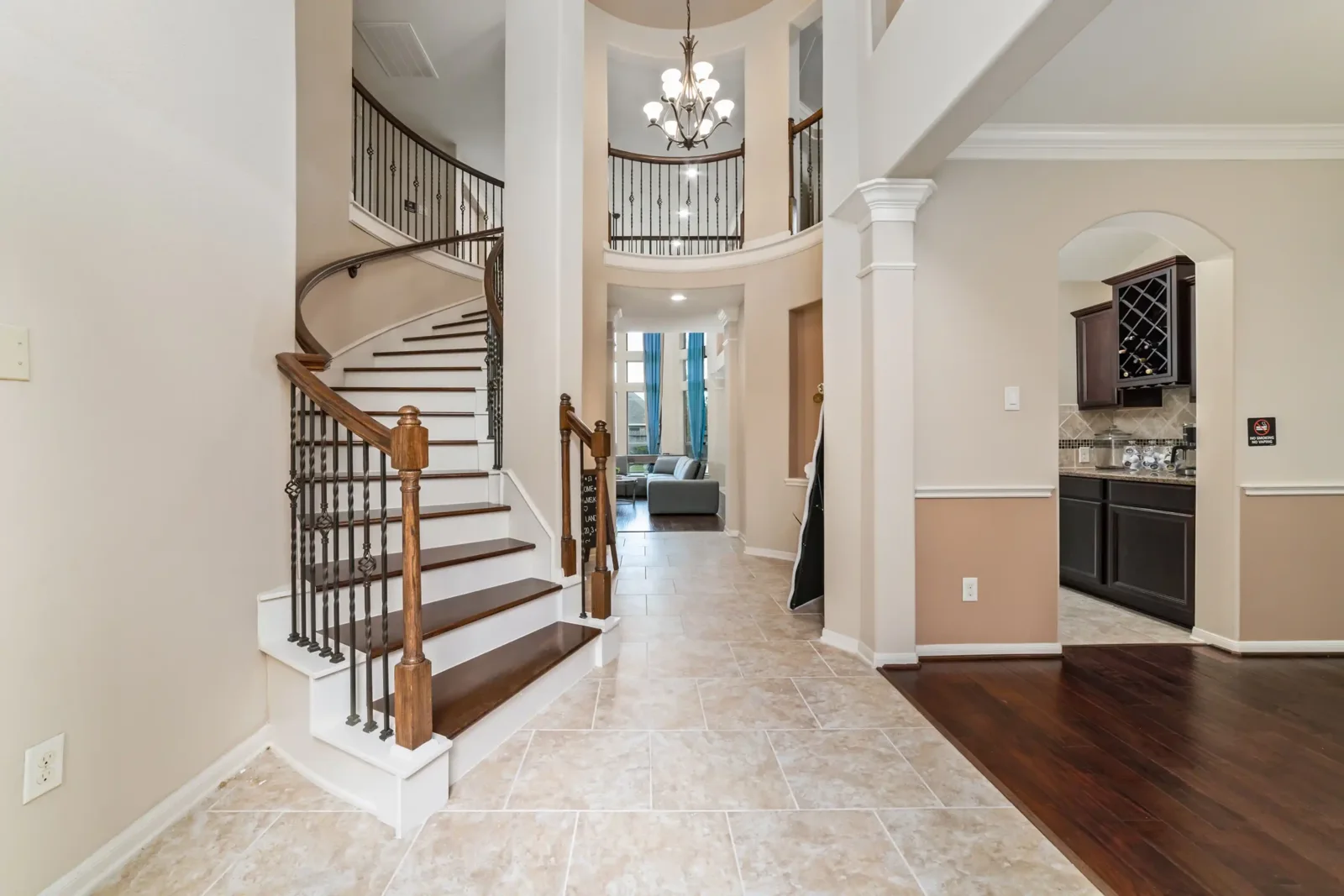 Lavish Home — photo 5